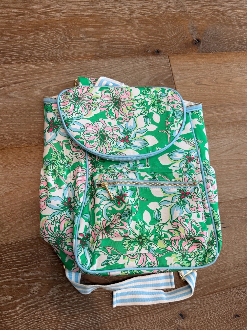 Lilly Pulitzer Backpack Cooler Blossom Views NWT - Picture 2 of 5